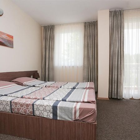 Stella Del Mare Guest House Kiten  Bagian luar foto